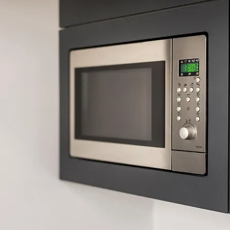 Simone's Kitchen - *