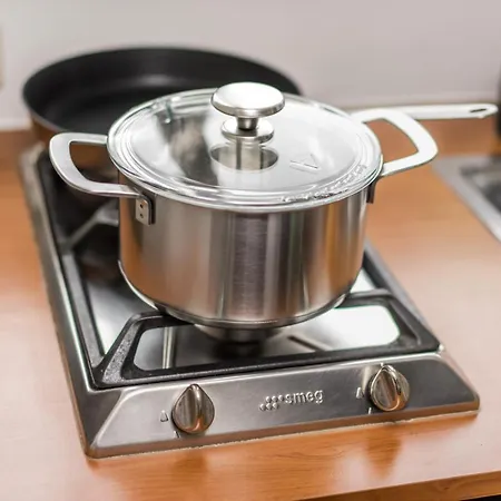 Simone's Kitchen - *